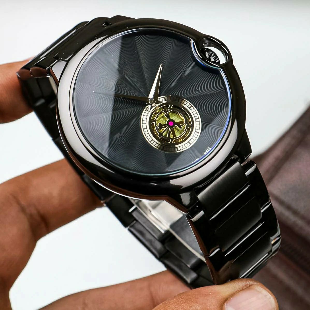 Luxurious Mens Black Analogue Stainless Steel Belt Watch