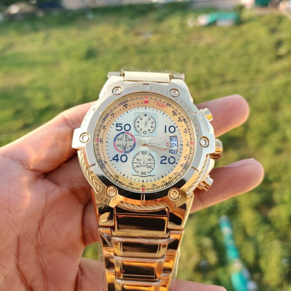 Luxurious Mens Gold Analogue Stainless Steel Belt Watch