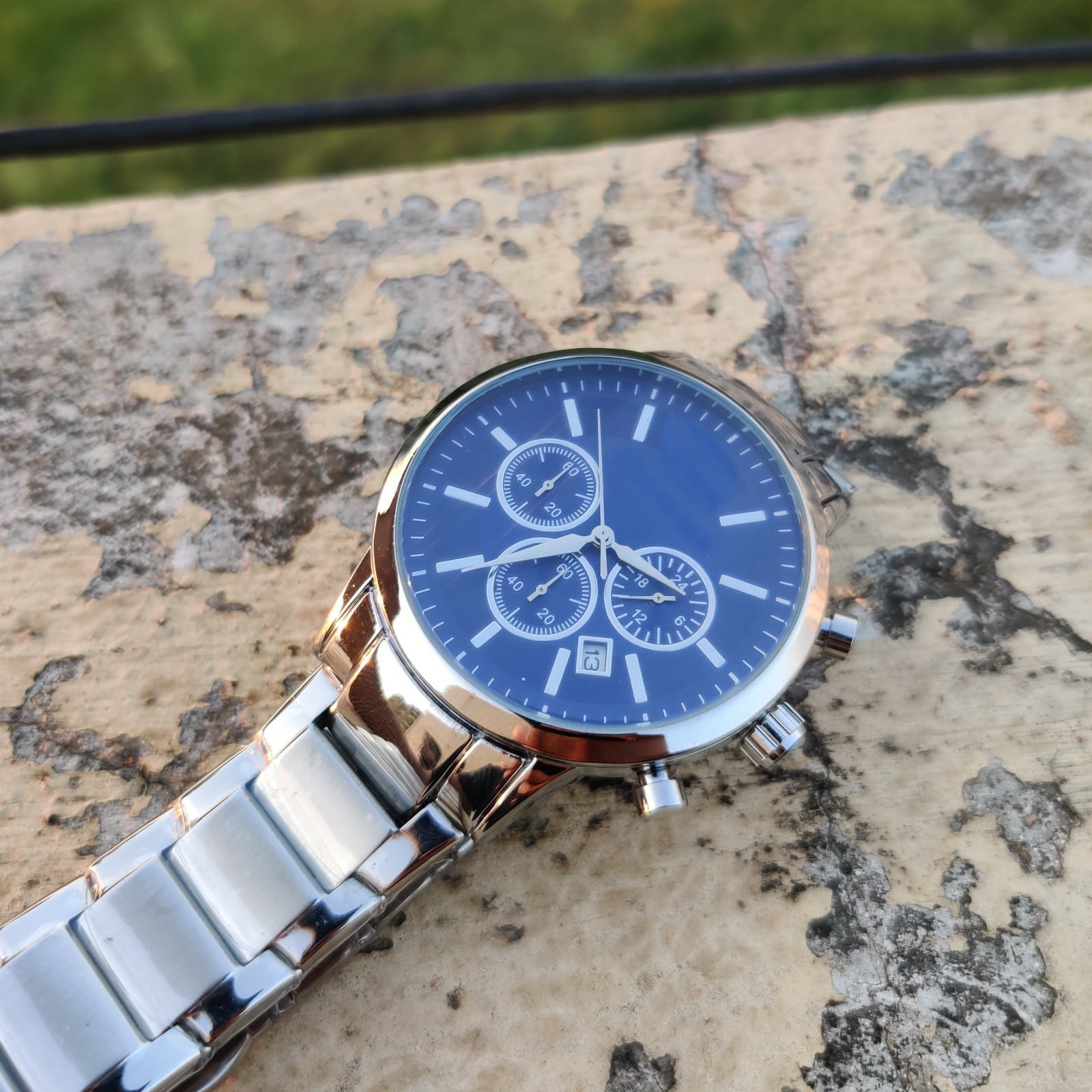Luxurious Mens Blue Dial With Silver Stainless Steel Strap Watch